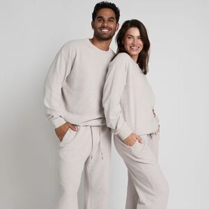 Comfrt Medium White Dove Waffle Lounge Long Sleeve